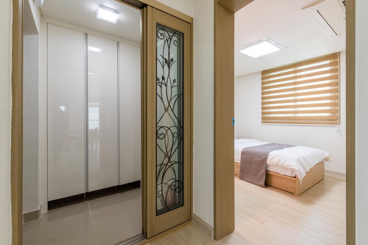 Home Fourest Residence Hotel Okpo Geoje Ngoại thất bức ảnh