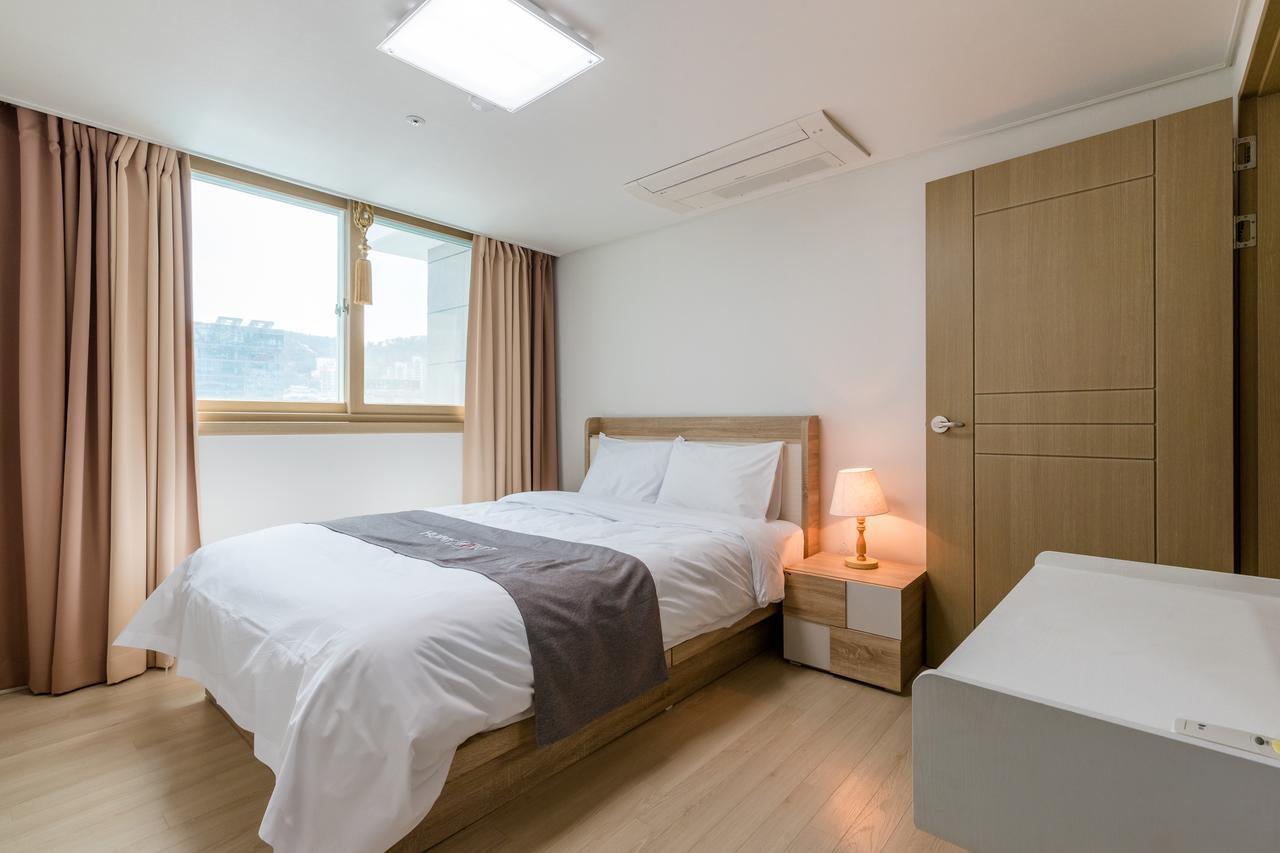 Home Fourest Residence Hotel Okpo Geoje Ngoại thất bức ảnh